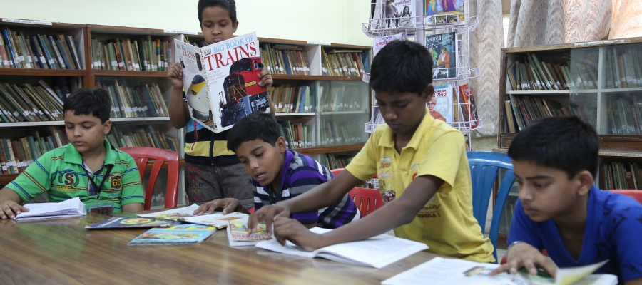 Chidren at Library