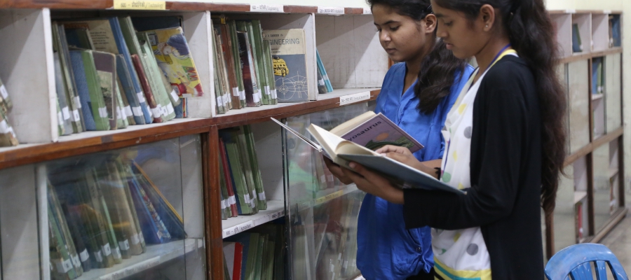 Children reading books